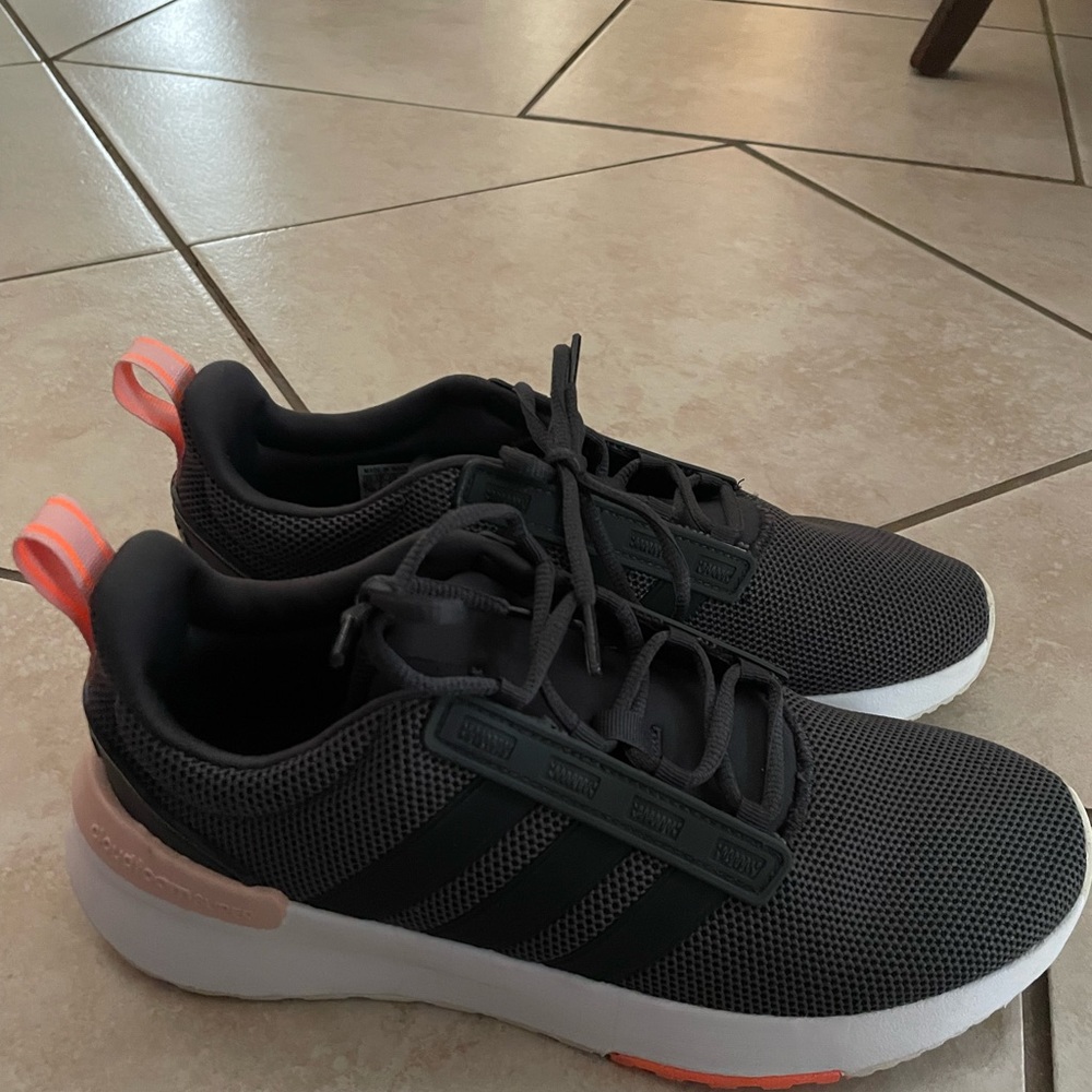 Adidas cloudfoam super